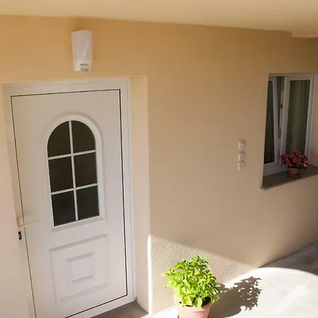Apartment Viveniti Klenovica Exteriör bild