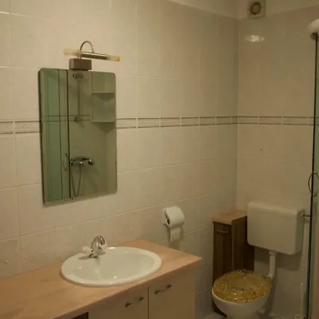 Apartment Viveniti Klenovica Exteriör bild